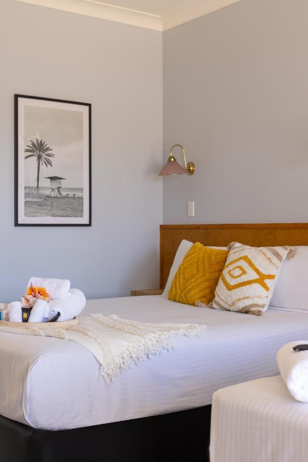 South Pacific Palms Motor Inn Tuncurry Extérieur photo