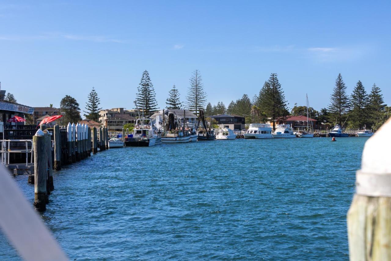 South Pacific Palms Motor Inn Tuncurry Extérieur photo