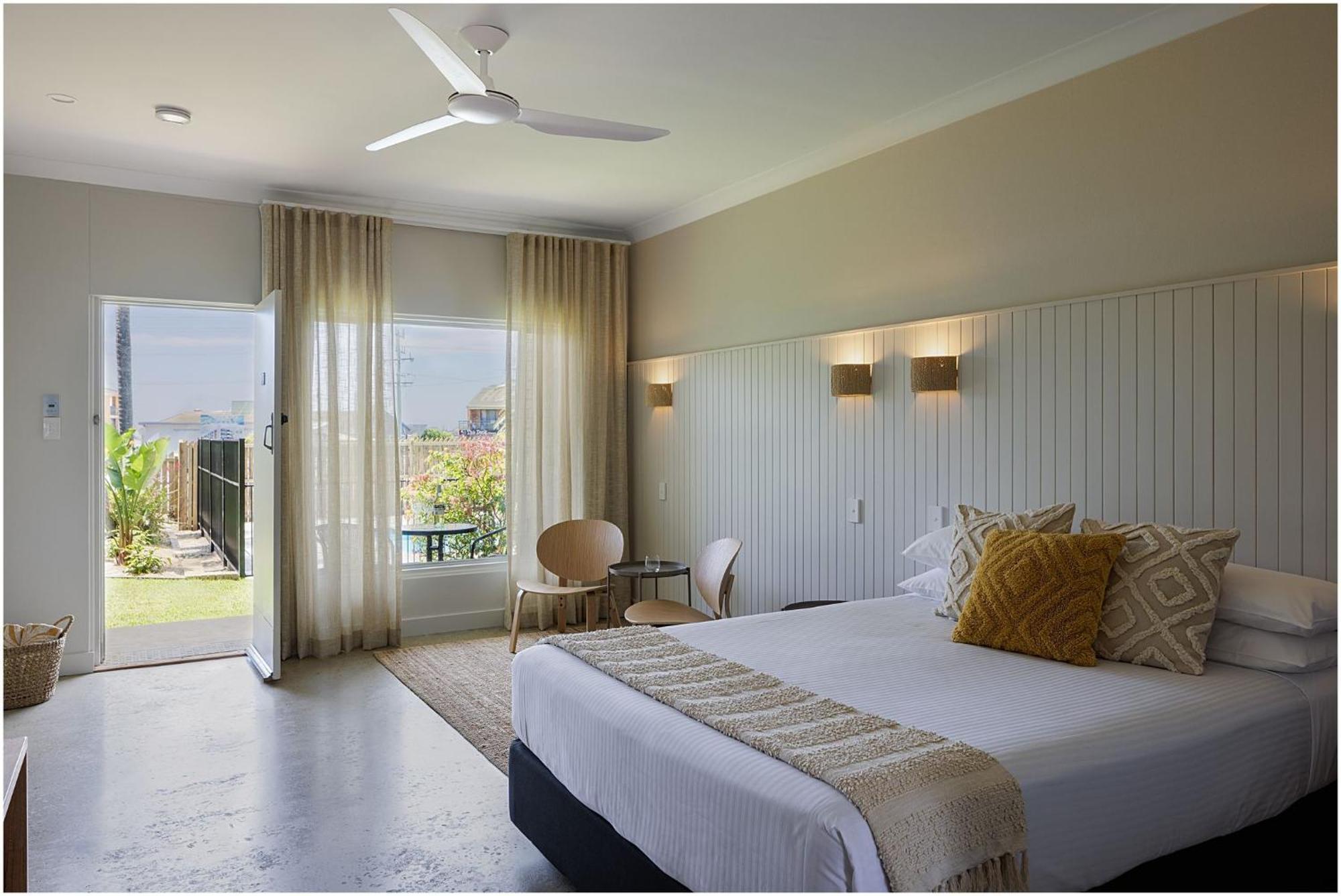 South Pacific Palms Motor Inn Tuncurry Extérieur photo