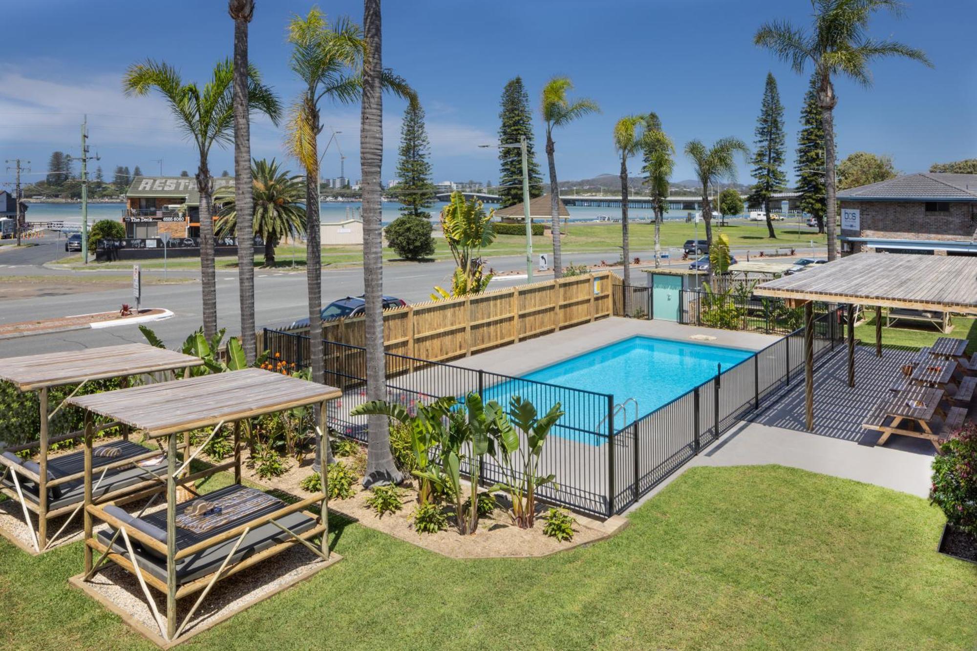 South Pacific Palms Motor Inn Tuncurry Extérieur photo